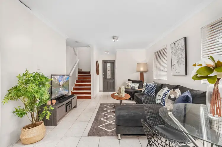 1/4 Birdwood Avenue, Belfield NSW 2191