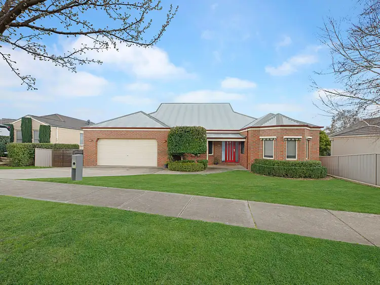 18 Jevington Drive, Wodonga VIC 3690