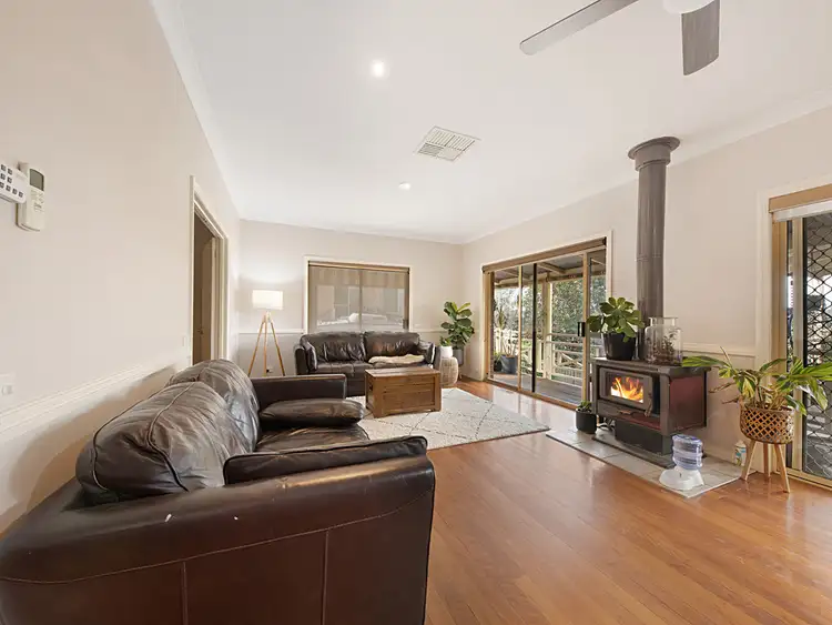 Fifth view of Homely house listing, 18 Jevington Drive, Wodonga VIC 3690