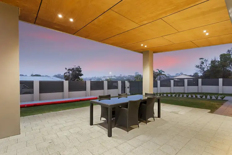 Sixth view of Homely house listing, 2 Elbury Court, Kingsley WA 6026
