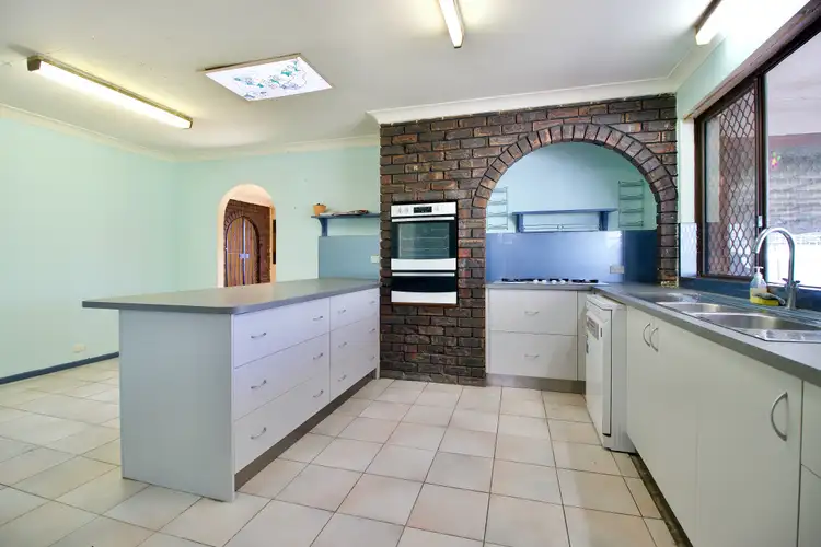 Fifth view of Homely house listing, 4 Doradeen Close, Hillman WA 6168