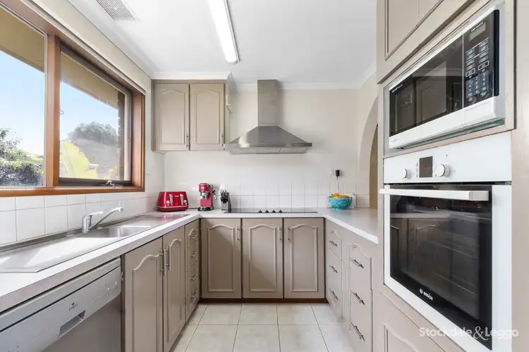 Fifth view of Homely house listing, 10 Selwyn Place, Traralgon VIC 3844