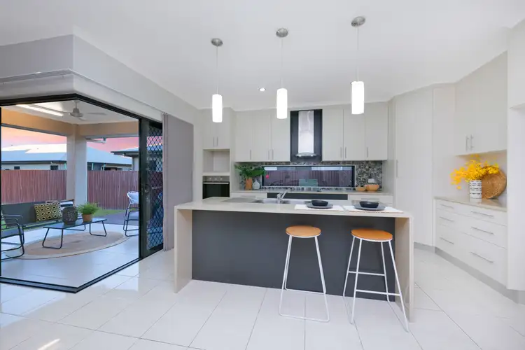 12 Sunhaven Boulevard, Burdell QLD 4818
