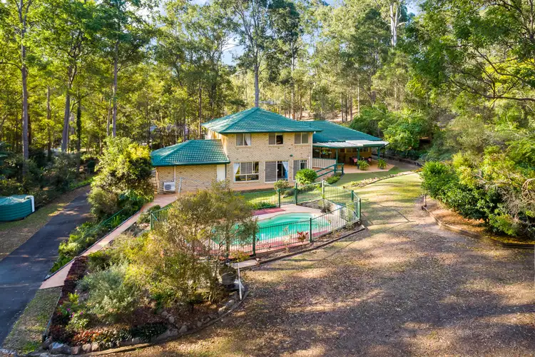 7 Clematis Court, Cashmere QLD 4500