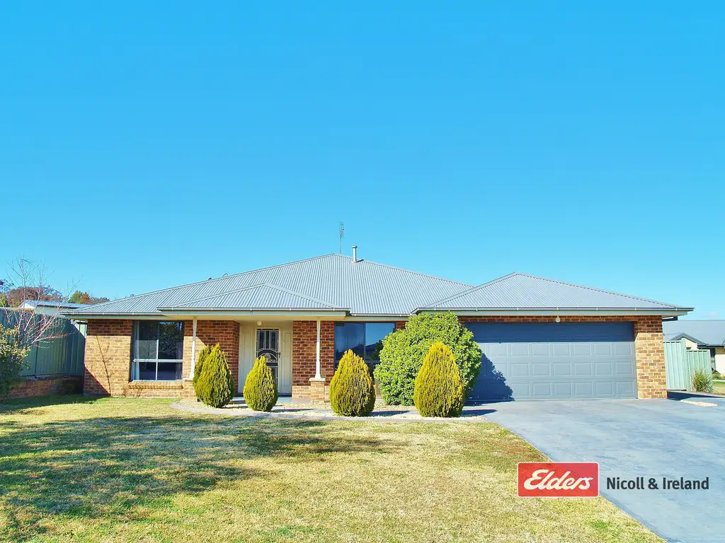 Main view of Homely house listing, 5 Diamond Close, Kelso NSW 2795