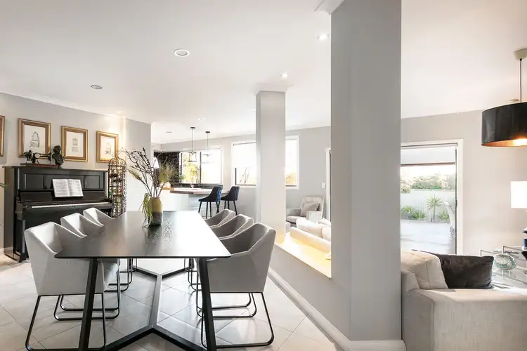 27 Garling Street, Kardinya WA 6163