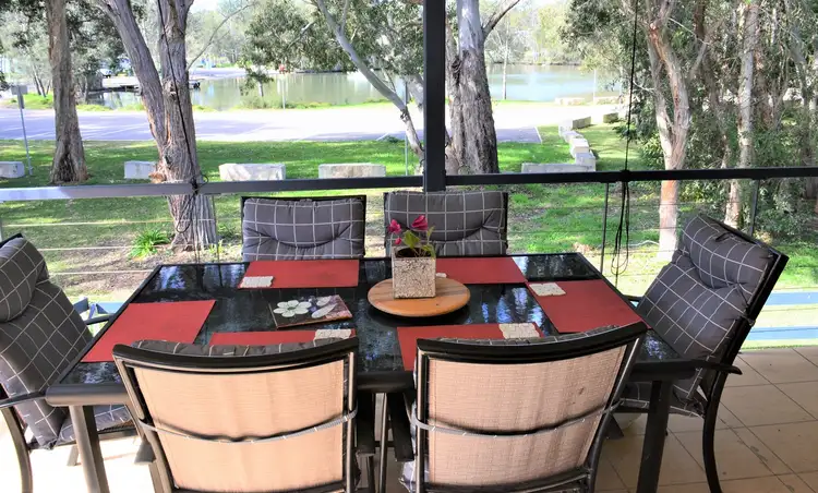 1 Kullaroo Road, Summerland Point NSW 2259