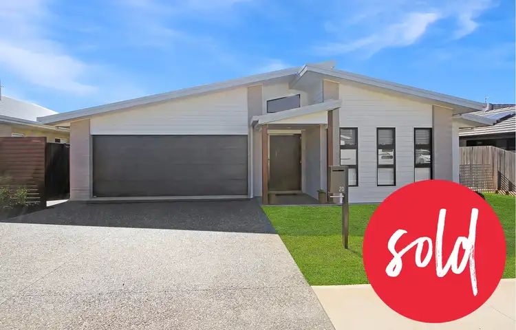 20 Summer Circuit, Lake Cathie NSW 2445