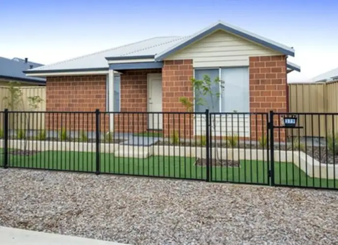 379 Parade Road, Dalyellup WA 6230