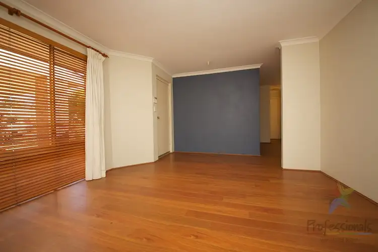 1/30 Satellite Retreat, Kiara WA 6054