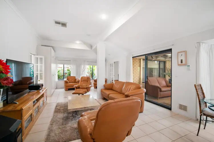 Sixth view of Homely house listing, 8 Bow Close, Jane Brook WA 6056