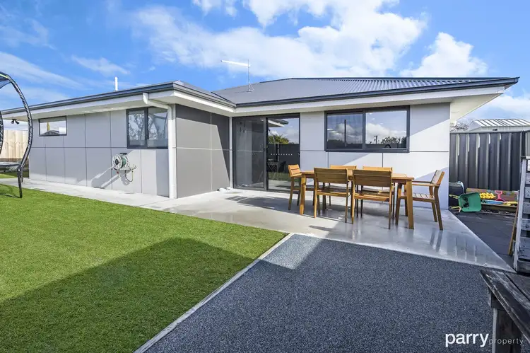 2/25 Summerdale Grove, Summerhill TAS 7250
