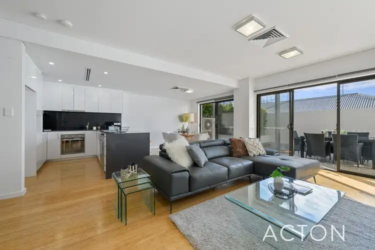 Main view of Homely townhouse listing, 5/359 Oxford Street, Mount Hawthorn WA 6016