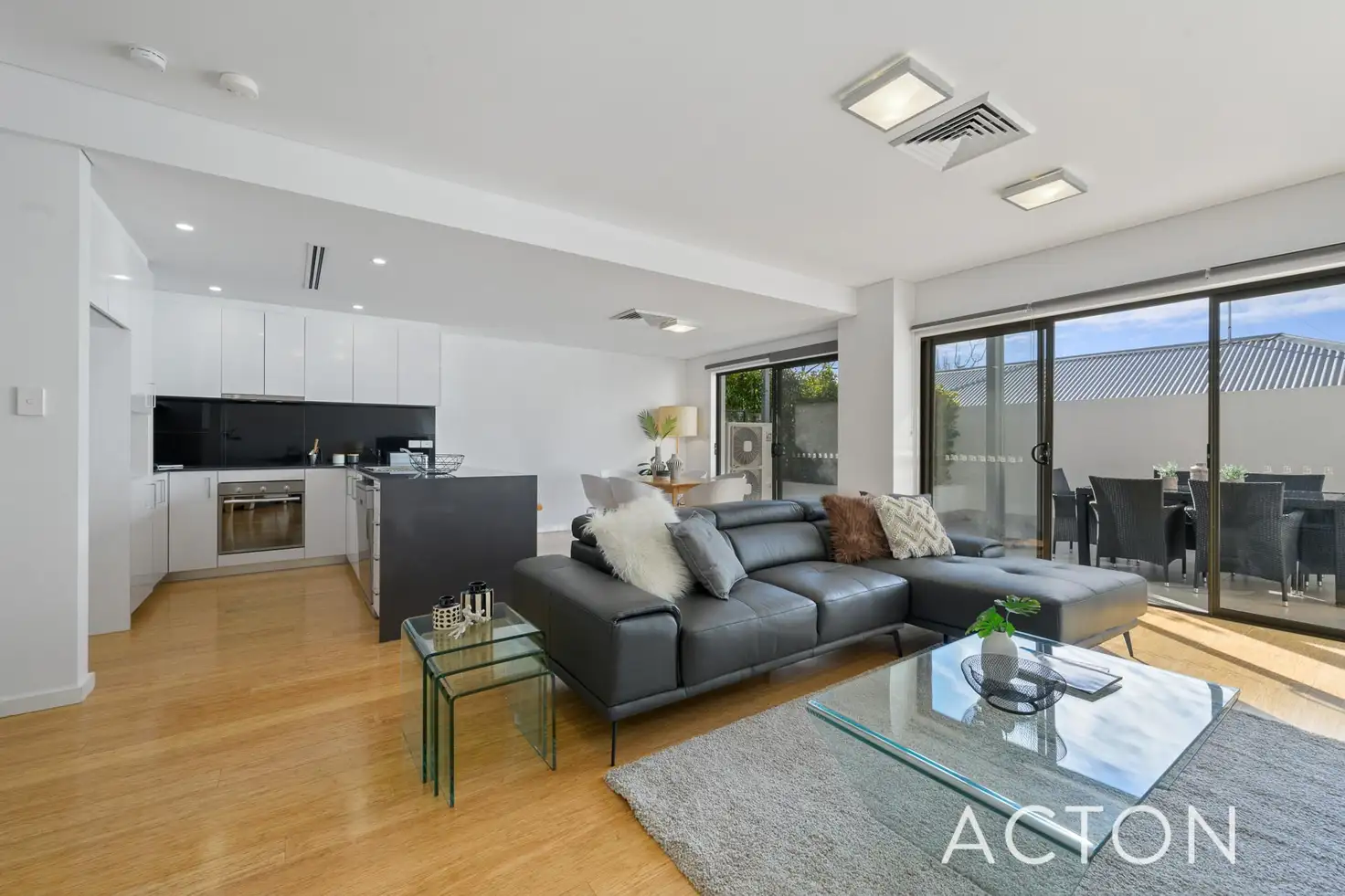 Main view of Homely townhouse listing, 5/359 Oxford Street, Mount Hawthorn WA 6016