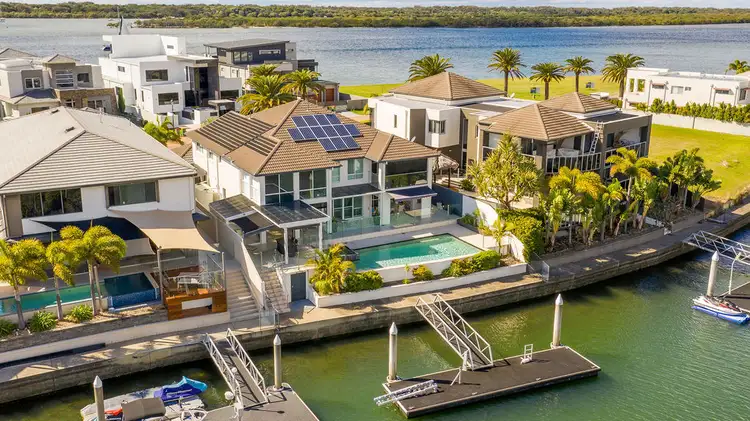 Second view of Homely house listing, 47 KNIGHTSBRIDGE PARADE EAST, Sovereign Islands QLD 4216