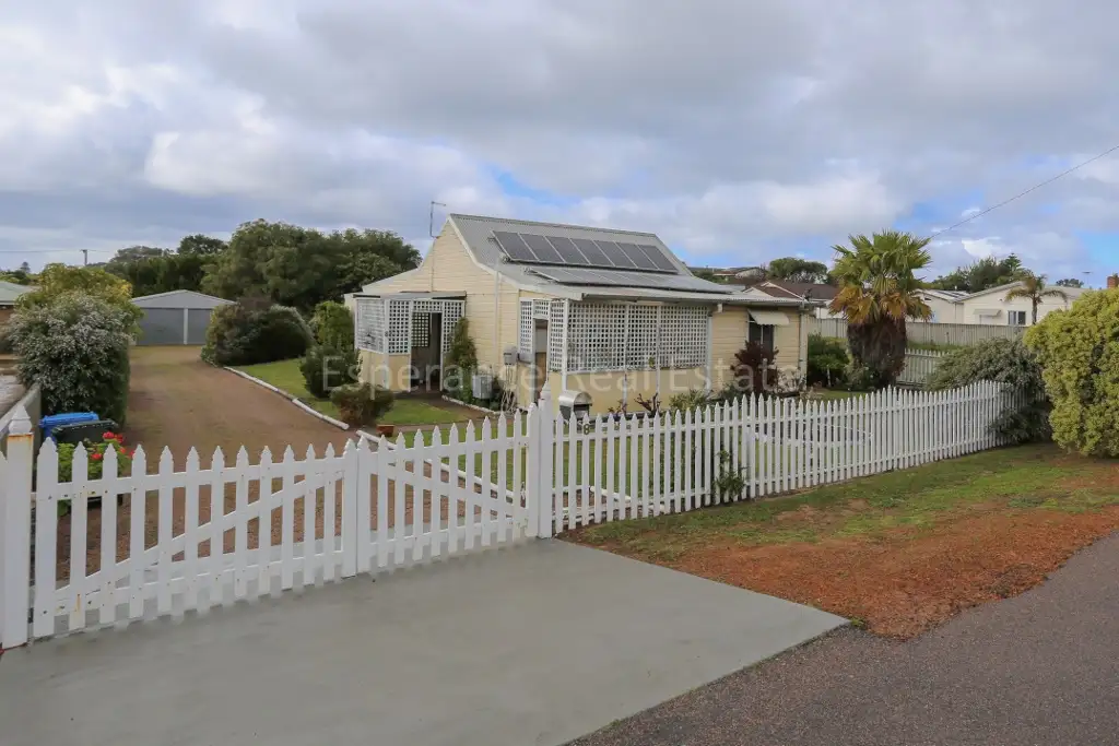 Main view of Homely house listing, 8 Foy Street, Esperance WA 6450