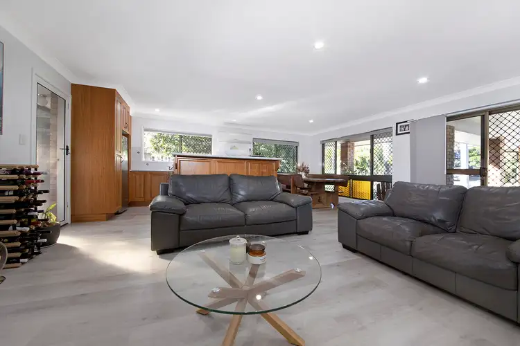 Third view of Homely house listing, 5 LYNDALL DRIVE, Lammermoor QLD 4703