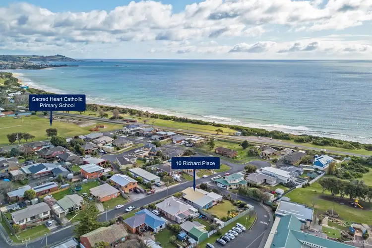 Second view of Homely house listing, 10 Richard Place, Ulverstone TAS 7315