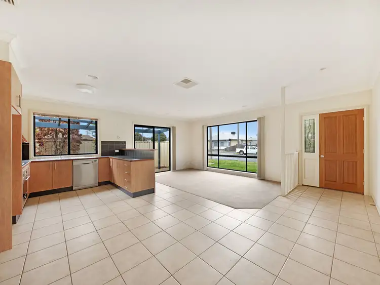 Third view of Homely house listing, 1/11 Richardson Street, Wodonga VIC 3690