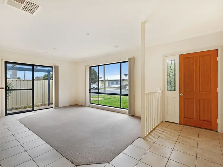 Fifth view of Homely house listing, 1/11 Richardson Street, Wodonga VIC 3690