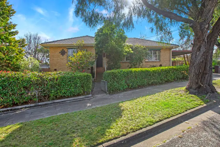 1 Huon Court