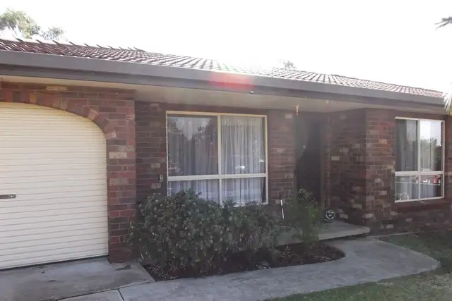 19 Wattle Crescent