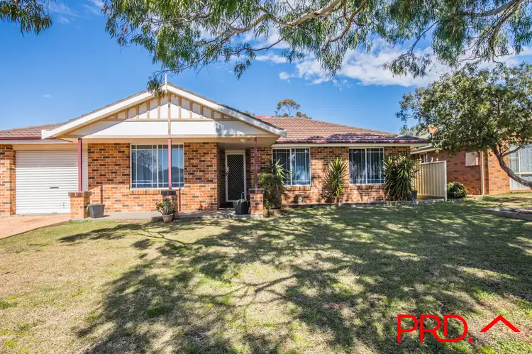 9 Caley Close, Tamworth NSW 2340
