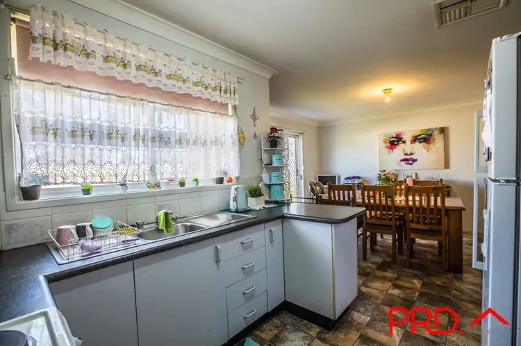 Fifth view of Homely house listing, 9 Caley Close, Tamworth NSW 2340