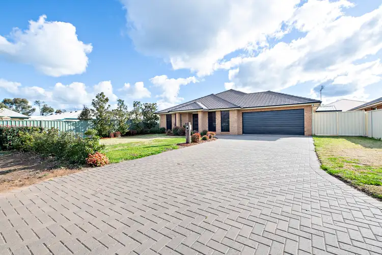 34 WILLIAM FARRER DRIVE, Dubbo NSW 2830