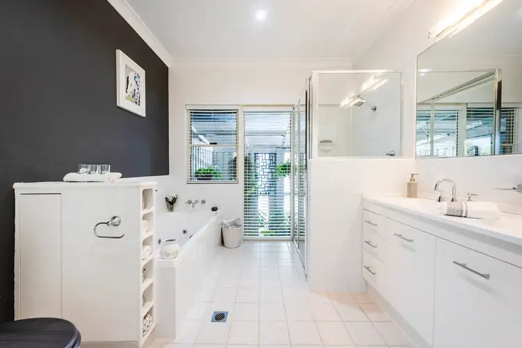 Sixth view of Homely house listing, 25 Lynhaven Crescent, Ulmarra NSW 2462