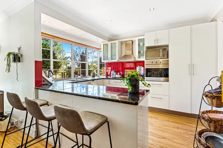 81 Pacific Parade, Tamborine Mountain QLD 4272
