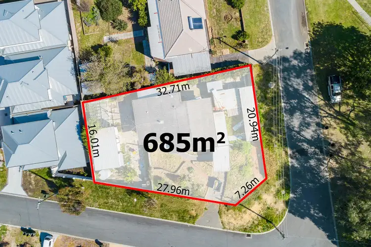 21 Denston Way