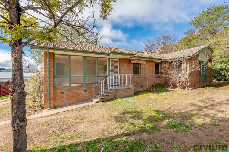 28 Ulverstone Street, Lyons ACT 2606
