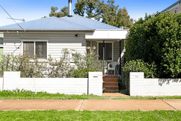 66 Alford Street, Mount Lofty QLD 4350