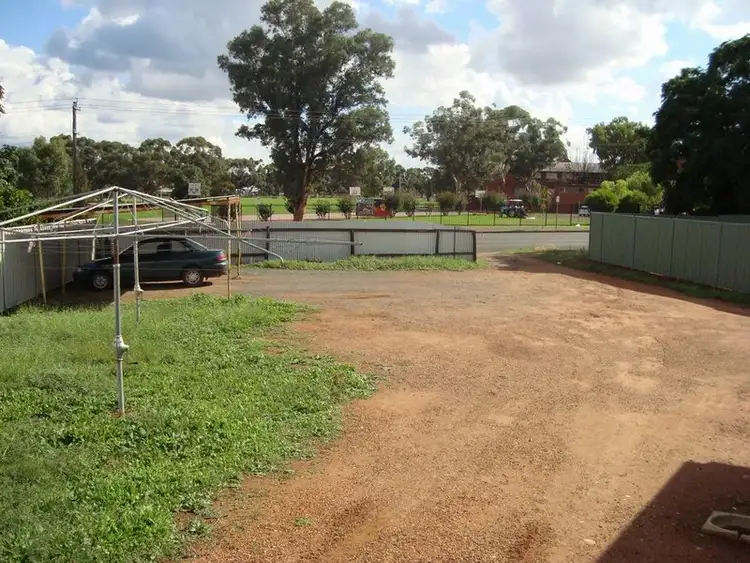 Fourth view of Homely block of units listing, 76-78 Coolah Street, Griffith NSW 2680