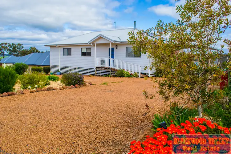5 Park Avenue, Bridgetown WA 6255