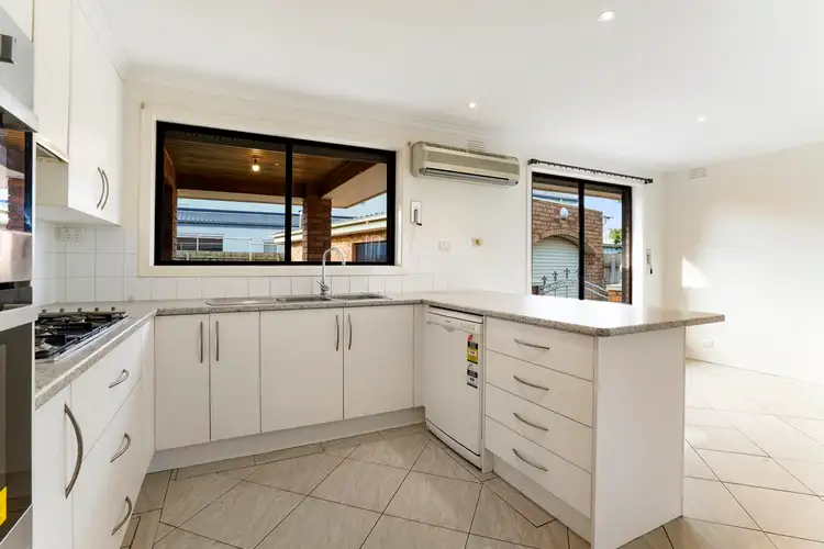 Fifth view of Homely house listing, 17 Sundowner Avenue, Clarinda VIC 3169