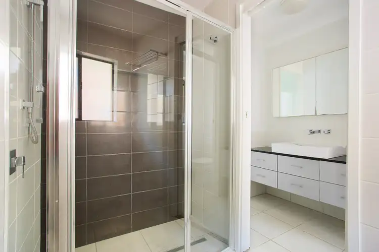 Fifth view of Homely apartment listing, 5/35 Chelsea Avenue, Broadbeach QLD 4218
