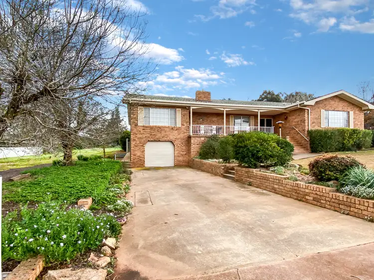 1 Watsonforde Street, Temora NSW 2666