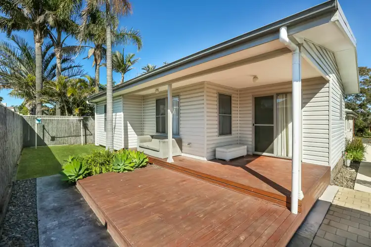 10a Edgeworth Ave, Kanahooka NSW 2530