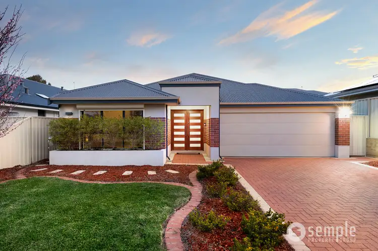 31 Mariposa Gardens, Success WA 6164