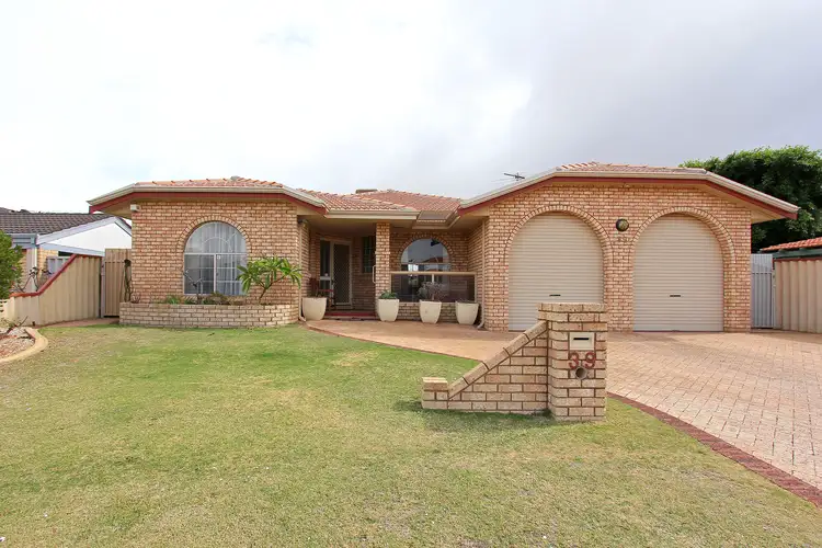 39 Dandenong Way, Alexander Heights WA 6064