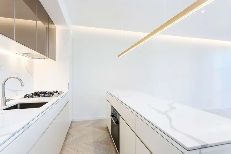 1807/60 Bathurst Street