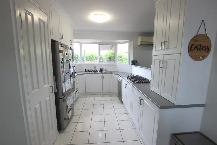 Second view of Homely house listing, 21 Avocado Court, Beaconsfield QLD 4740