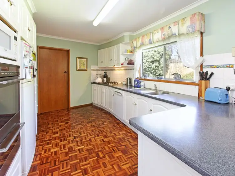 Fifth view of Homely house listing, 6 Jersey Court, Belmont VIC 3216