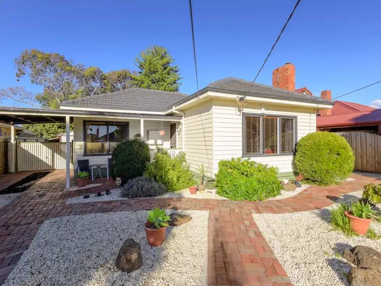 18 Hartwell Place, Cheltenham VIC 3192