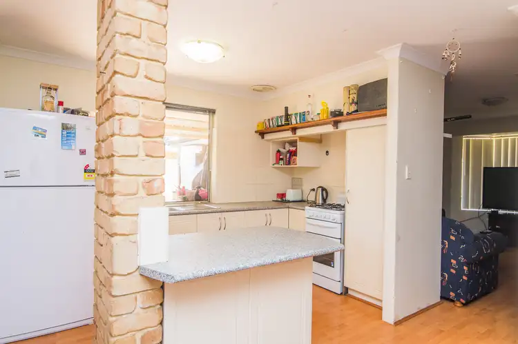 Fourth view of Homely house listing, 2 Greengage Crt, Armadale WA 6112