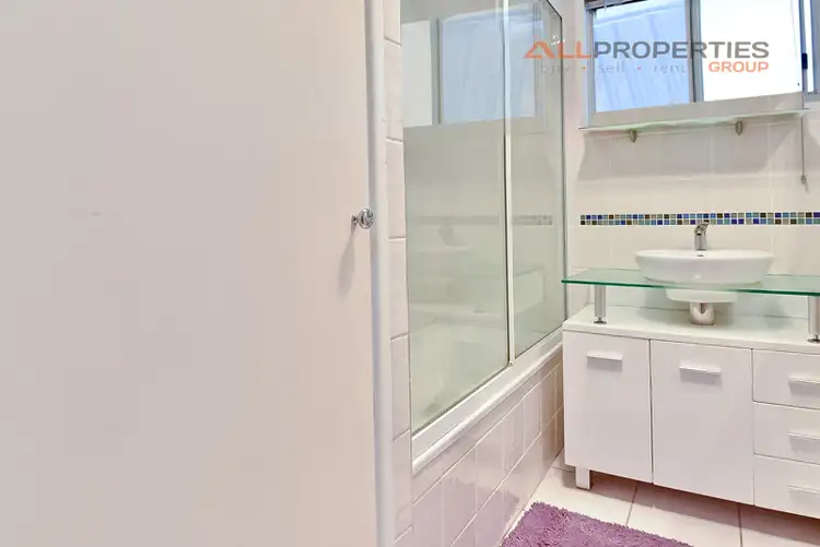 Third view of Homely house listing, 2 Burton Court, Boronia Heights QLD 4124