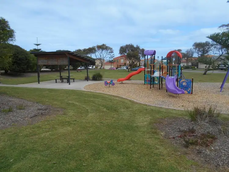 19 CHIVERS STREET, Hallett Cove SA 5158