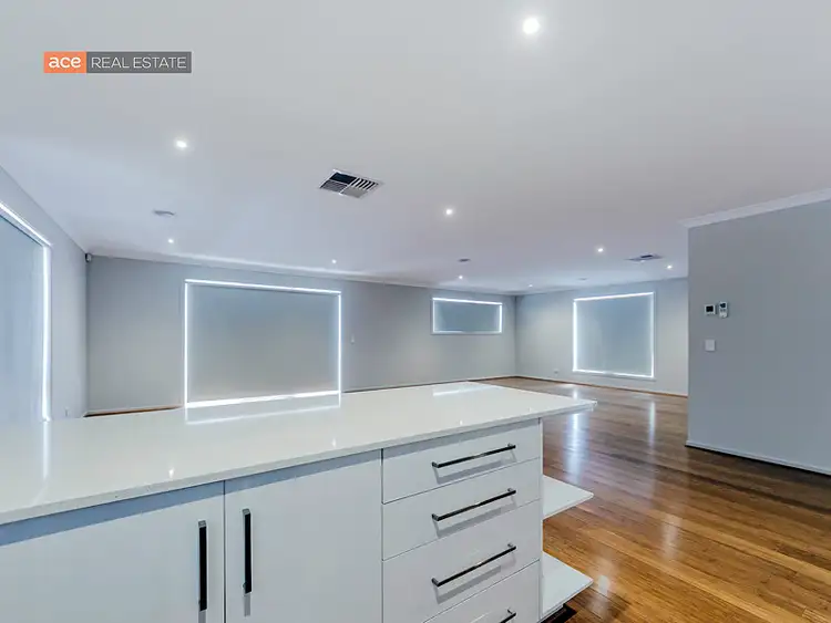 Sixth view of Homely house listing, 37 Cindia Crescent, Tarneit VIC 3029